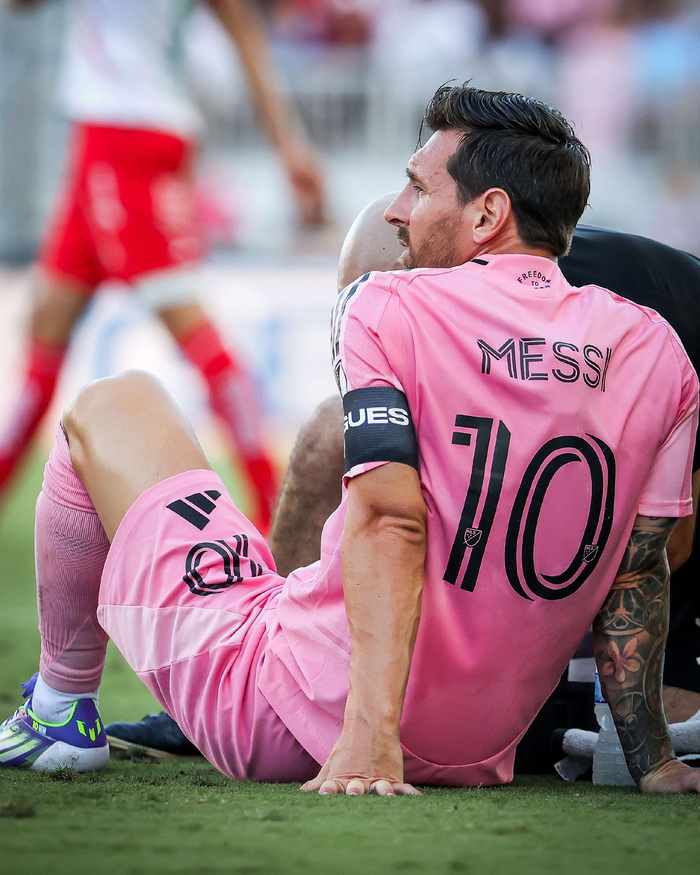 梅西巅峰时刻完整版 梅西巅峰时刻完整版